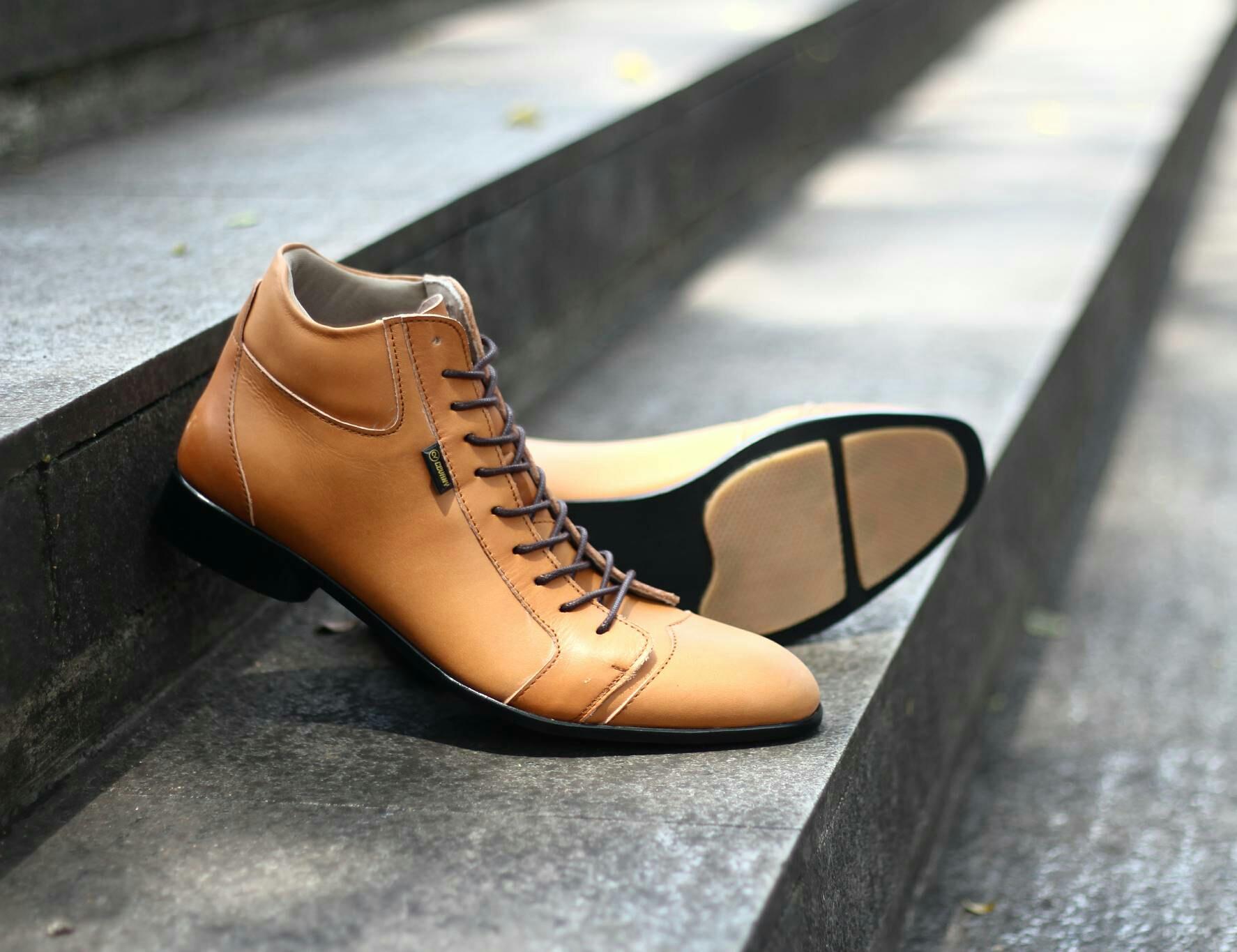 Sepatu Original Pria Cevany Pantofel Kulit Asli Formal Kerja Kantor Model Tali Fashion Pria Anak Wanita Casual Tan