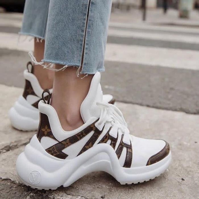 Promo- Louis Vuitton Archlight Sneakers Premium Original / sepatu running