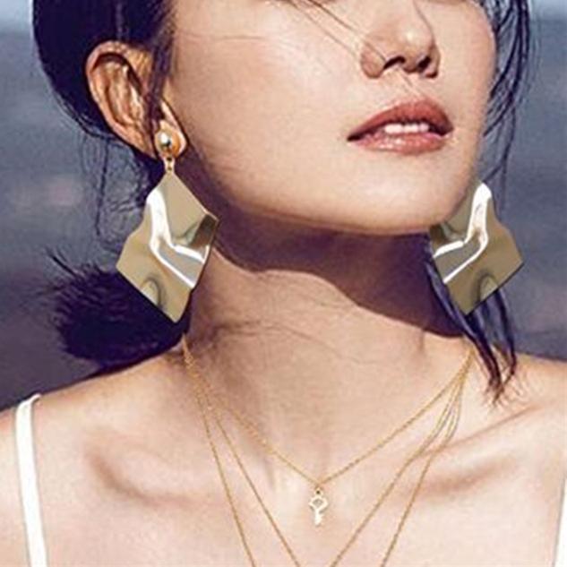 ❤SK Pesta Chic Anting Bulat Yg Tdk Kunjung Surut Square Punk Street Fashion Anting Pesta Hadiah Cinta Telinga Stud Perhiasan