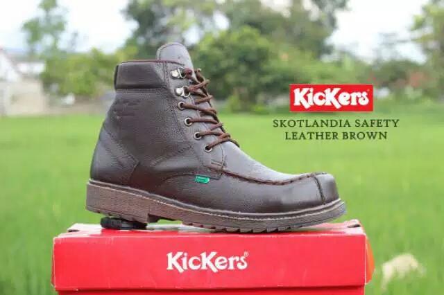 Sepatu boots safety kickers