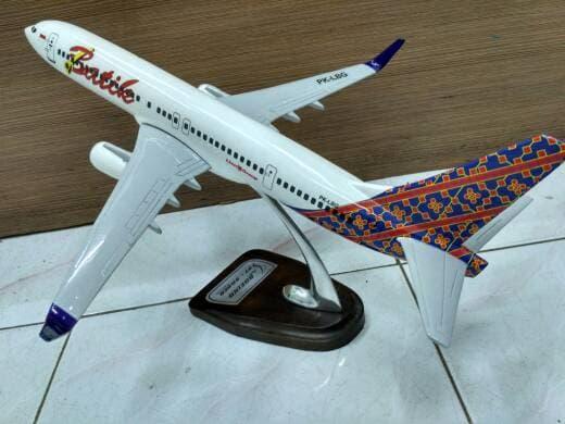 Hadiah terpopuler Miniatur batik Air