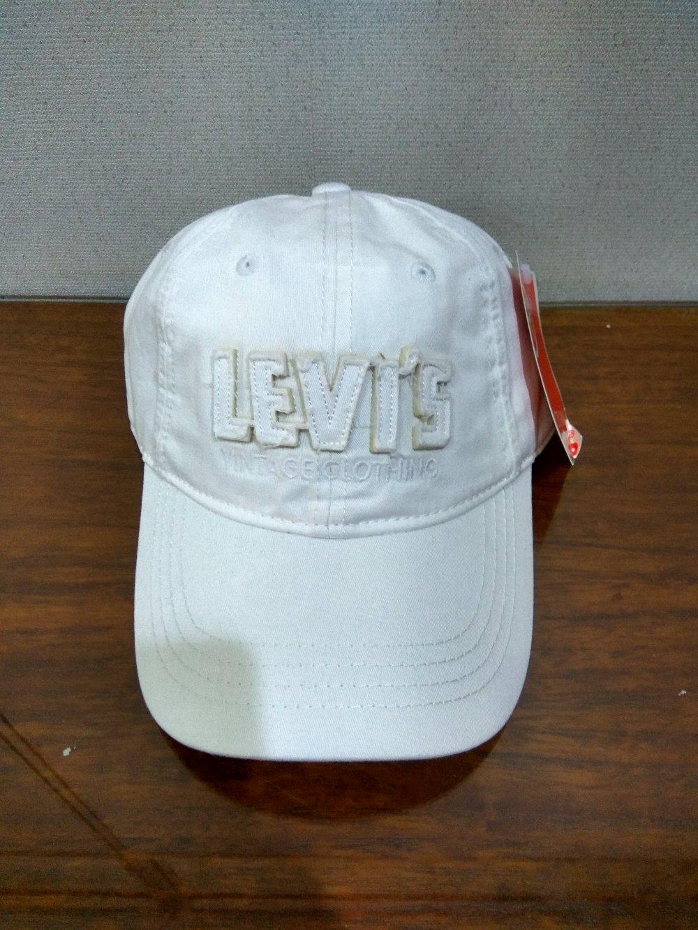 Topi Levis Strauss Belel Import Ori - White di lapak Topi KanBaru topikanbaru