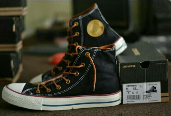 Sepatu CONVERSE CLASICK ALLSTAR tali tan sepatu sneakers pria