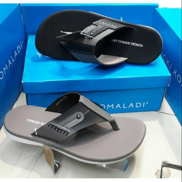 New Arrival sandal yongki komaladi hitam, Abu
