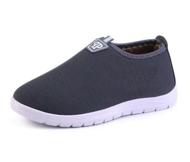Blitza Sepatu Sneaker Pria Import - Zero ✅