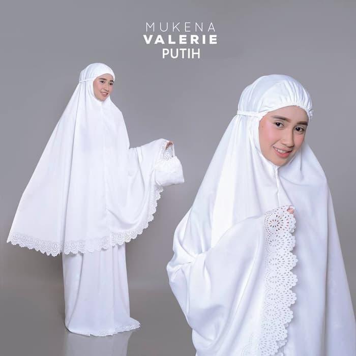 Pusat Mukena Indonesia Tasikmalaya Mukena mewah / Mukena dewasa / Mukena bali / Mukenah / Mukena katun jepang / Mukenah Wanita / Mukena Putih / Mukenah Murah / Mukenah Jumbo / Mukenah Remaja / Mukenah Dewasa BSY Valerie Putih