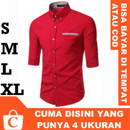 CORATCORETUDIO - Kemeja Pria Hem Cowok Lengan 3/4 Polos Kantong Garis Warna MERAH CABE / Ukuran S M L XL / Kecil Kurus Besar Gemuk Gendut Jumbo