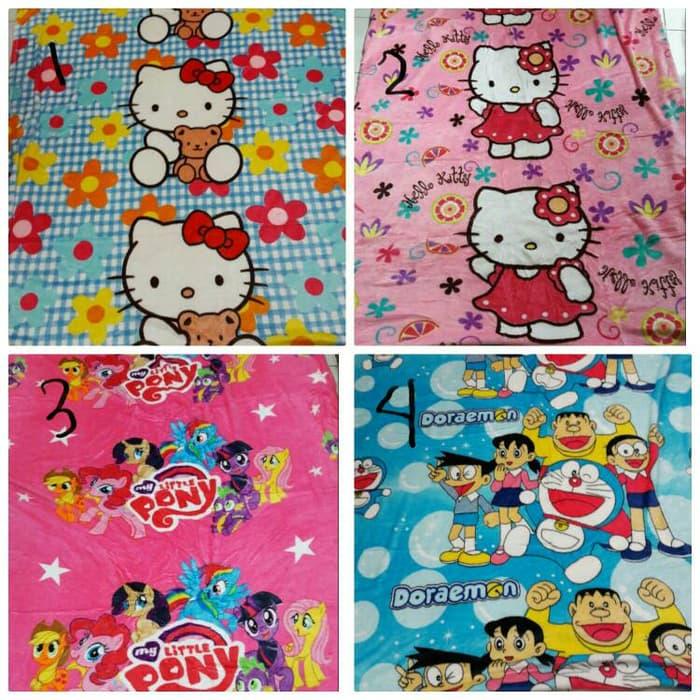 selimut bulu karakter murah