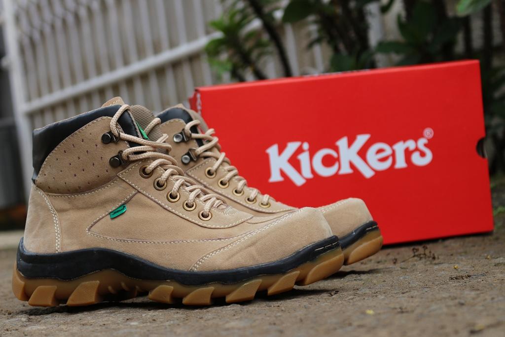 SEPATU BOOTS PRIA SEPATU KICKERS SAFETY UJUNG BESI