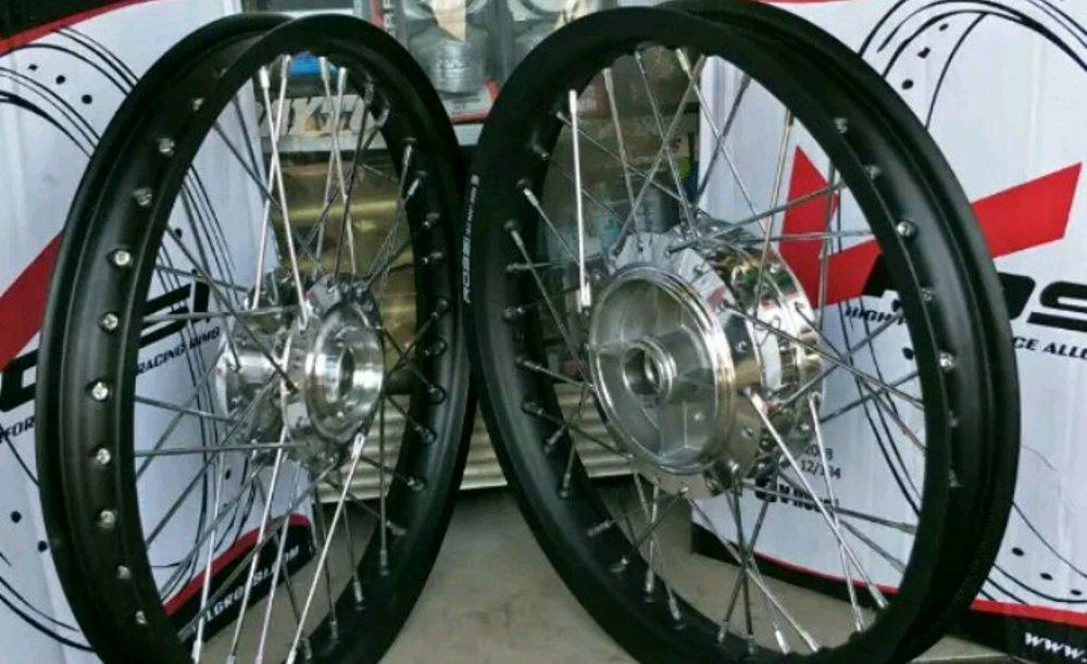 sepaket velg Vixion old tapak lebar ukuran velg 160 185 ring