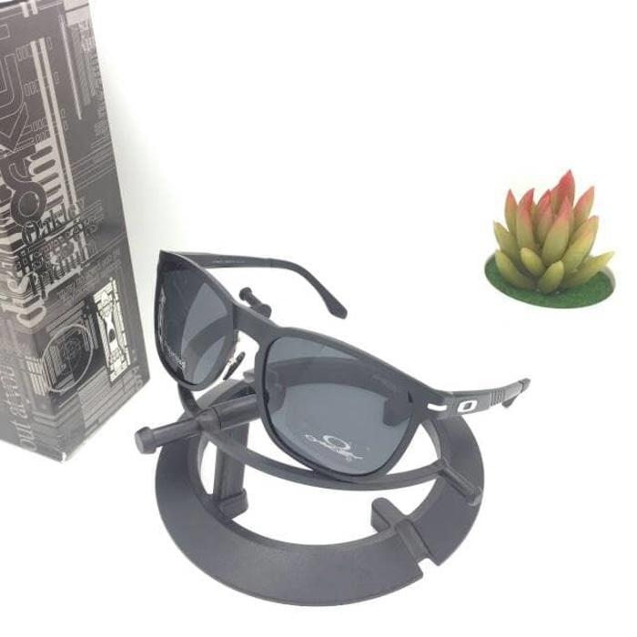 Harga Spesial!! Kaca Mata Keren Gaul PriaU002Fsunglass Oakley Enduro Titanium - ready stock