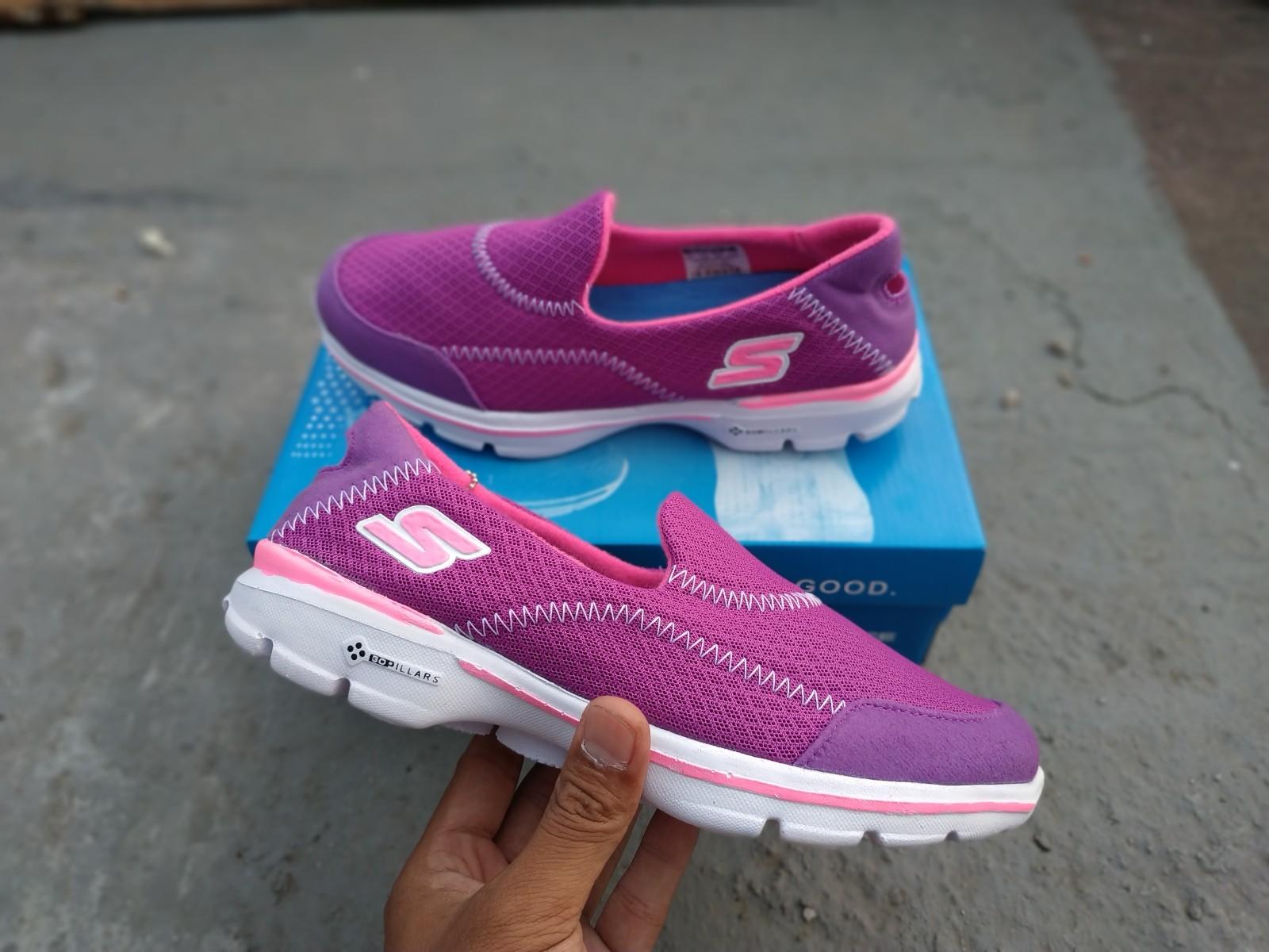 sepatu skechers go walk purple pink woman tag made in vietnam premium