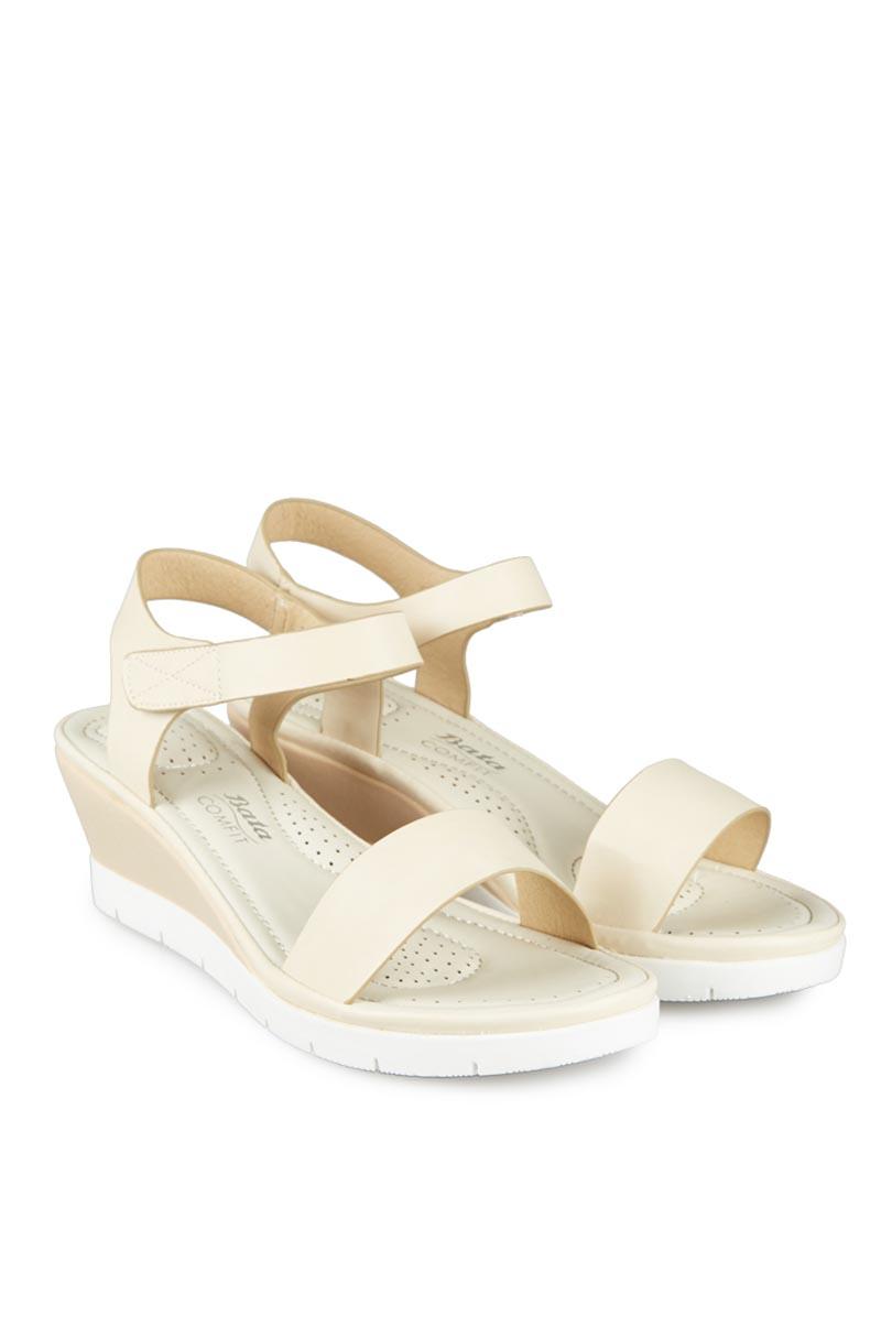 Bata Sandal Wedges Fashion Wanita Cynth Beige