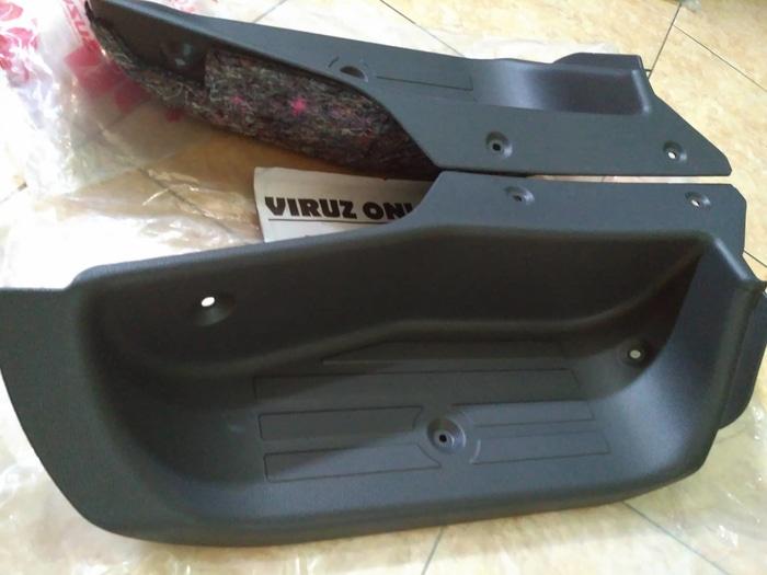 ALAS PLASTIK PINTU DEPAN APV PICK UP APV MEGA CARRY