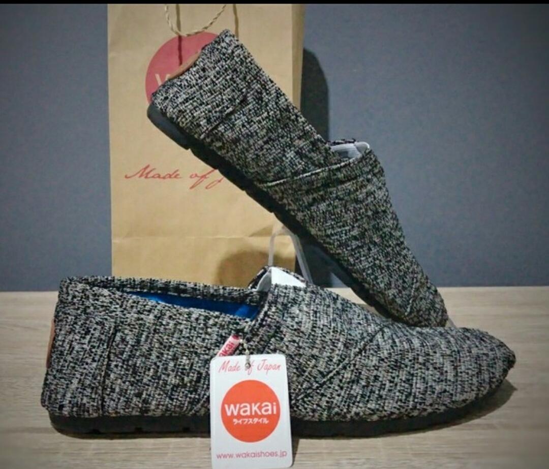 Sepatu wakai slip on pria dan wanita oreo
38-43