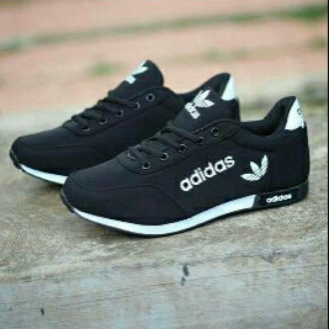 Seapatu pria / Sepatu adidas
