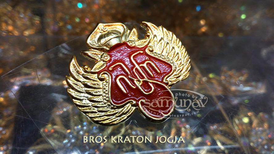Radyo Laksono Bros Kraton Jogja Kuningan Sepuh Emas