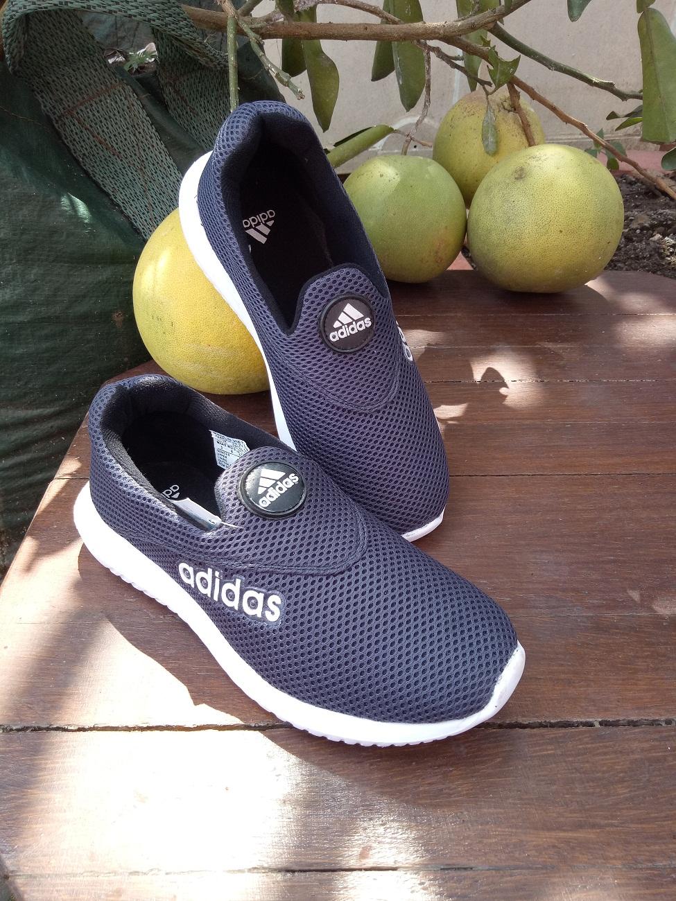 Sepatu pria wanita / sepatu casual murah / sepatu sport promo / sepatu kekinian / sepatu original nike adidas / sepatu terbaru termurah / sepatu terlaris / sepatu terkini / sepatu sneakers slip on / sepatu murah premium original / hv03darkblue