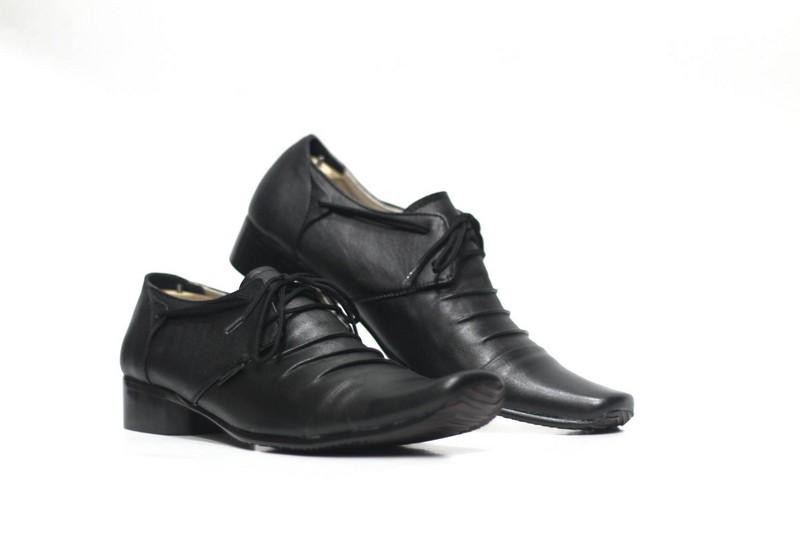 sepatu pria kantoran pantofel dinas resmi cevany rampage original sepatu kulit asli SEPATU PANTOPEL KERJA LELAKI PEJABAT WARNA HITAM COKLAT DAN PUTIH SEPATU FORMAL PRIA UKURAN 38 39 40 41 42 43 44 Hanyu Sepatu PASKIBRA Sepatu Pebisnis Formal Sepatu Kulit