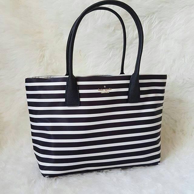 Kate Spade Caithy Stripe NWT. Tas Branded Original