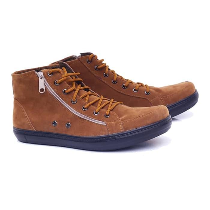 Sepatu laki-laki/Sepatu Pria Sneakers Skate Boot Sepatu Cowok Keren model terbaru keluaran terbaru kualitas bagus harga murah warna coklat