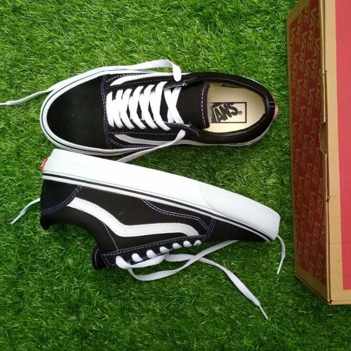 Promo WAFFLE IFC PREMIUM SEPATU SNEAKERS VANS OLD SKOOL BLACK WHITE 37-44 Diskon