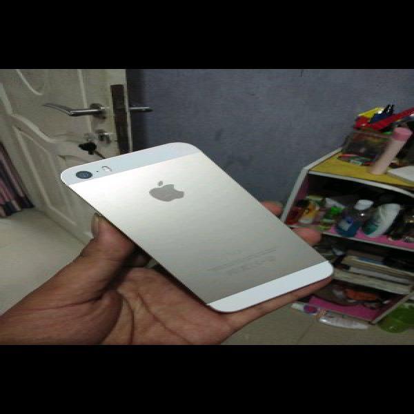 iphone 5s 16gb gold fullset second hp murah gahar kamera jernih murah normal