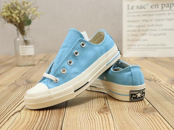 Produk Baru Asli Pria dan Wanita Sepatu Kets Converse Unisex Sepatu Datar Sepatu Kanvas Modis