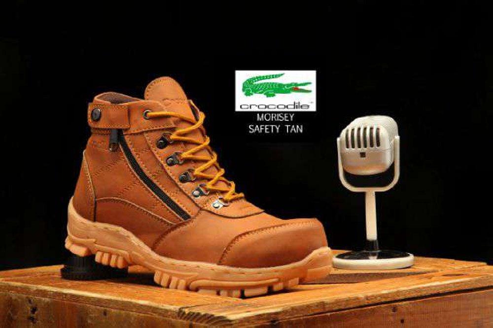 Sepatu Boots Safety Gunung Hikking tracking Sepatu bengkel Crocodile murah