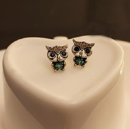 Anting Tusuk Berbentuk Burung Owl Berhiaskan Kristal