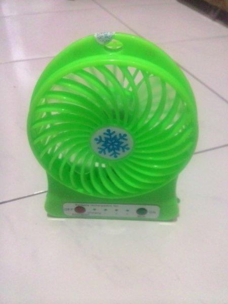 kipas usb kipas angin fan mini portable dan senter Free Ongkir Jateng