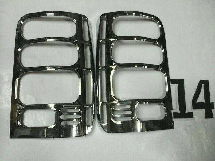 Garnish / Cover / List Lampu Belakang Kijang LGX New 1997 2000 Kapsul