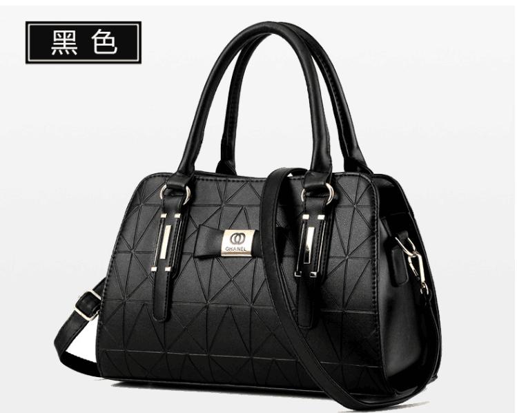 MV_MARVELOUZ grosir tas batam Tas Fashion Tas Wanita Tas cewek tas import Tas Korea tas batam tas kosmetik tas ransel tas selempang sling bag tas mini tas pom-pom BQ1452