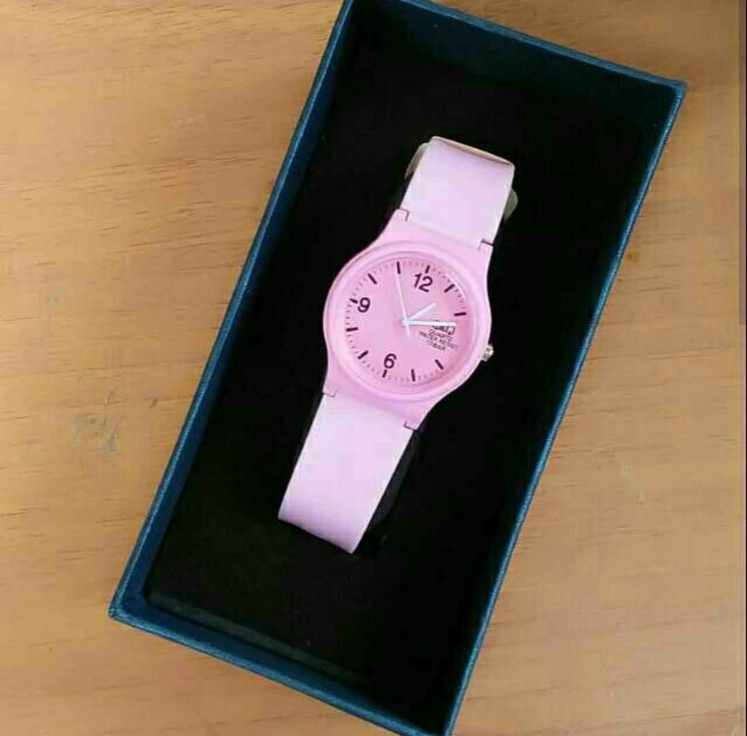 Q&Q Original - Jam Tangan Pria & Wanita - Desain Kasual - Tali Karet - Anti Air