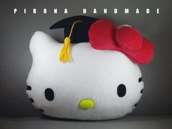 Bantal Boneka Wisuda Handmade Karakter Hello Kitty