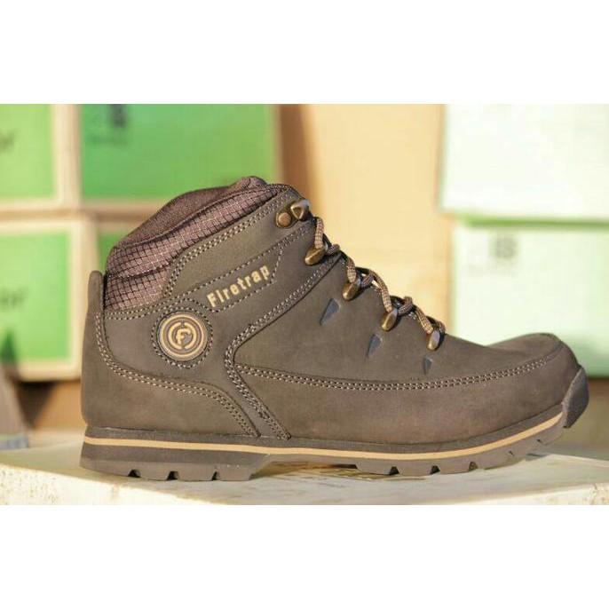 Firetrap Art Rhino Booth - Ufmlim