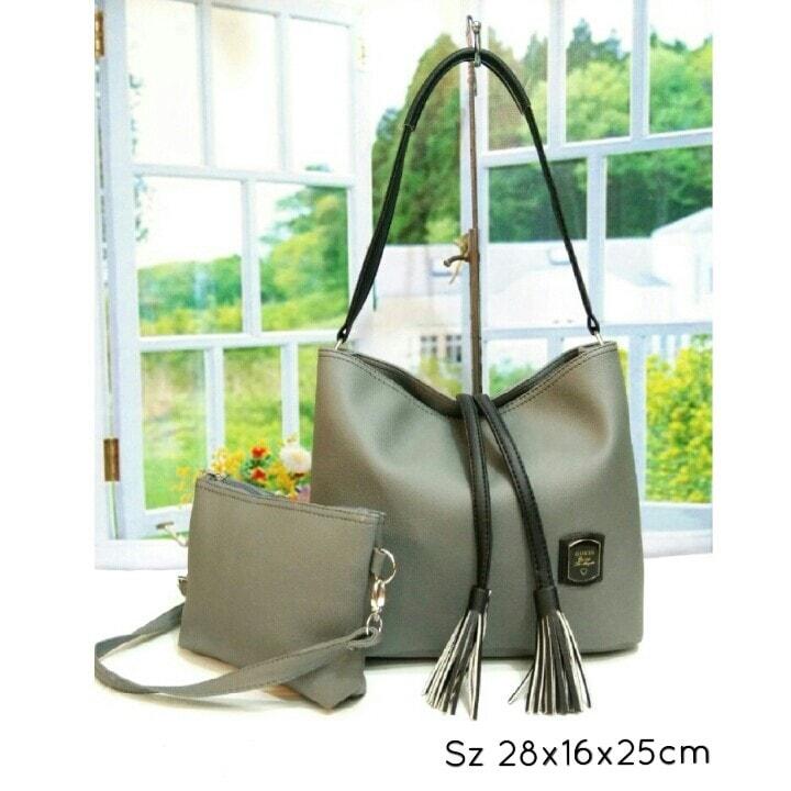 Promo VICK-002 TAS GEMBOL GUESS GRATIS DOMPET SLEMPANG/GEMBOL BAGS/TAS MURAH - Hitam Diskon