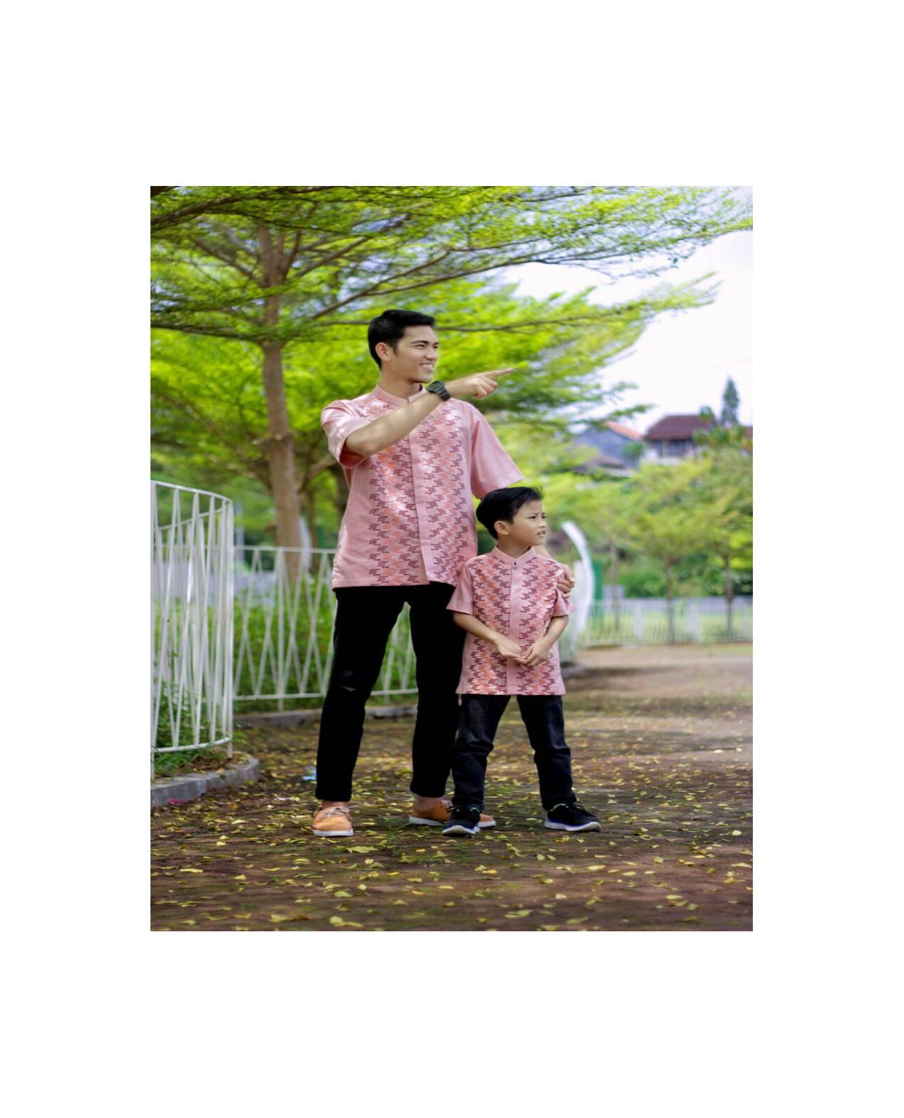 Koko Anak Couple Ayah Muslim Bapak Katun Umur 7 8 9 10 11 12 Tahun SD