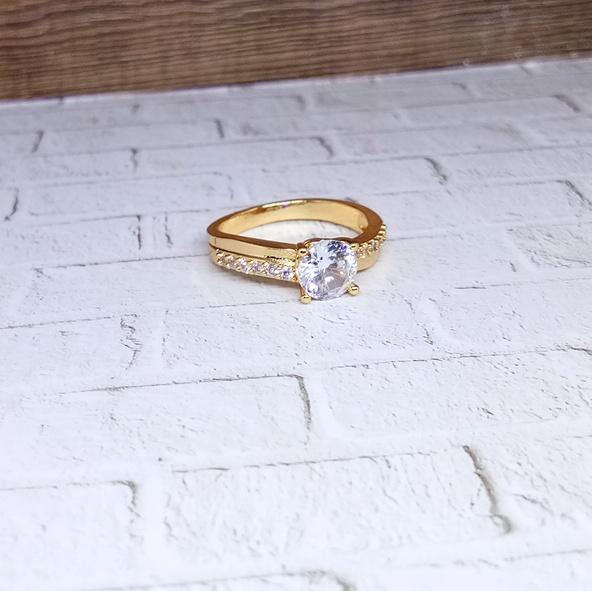 Cincin Xuping Perhiasan Wanita Permata Satu Kecil Gold - Xuping Gold