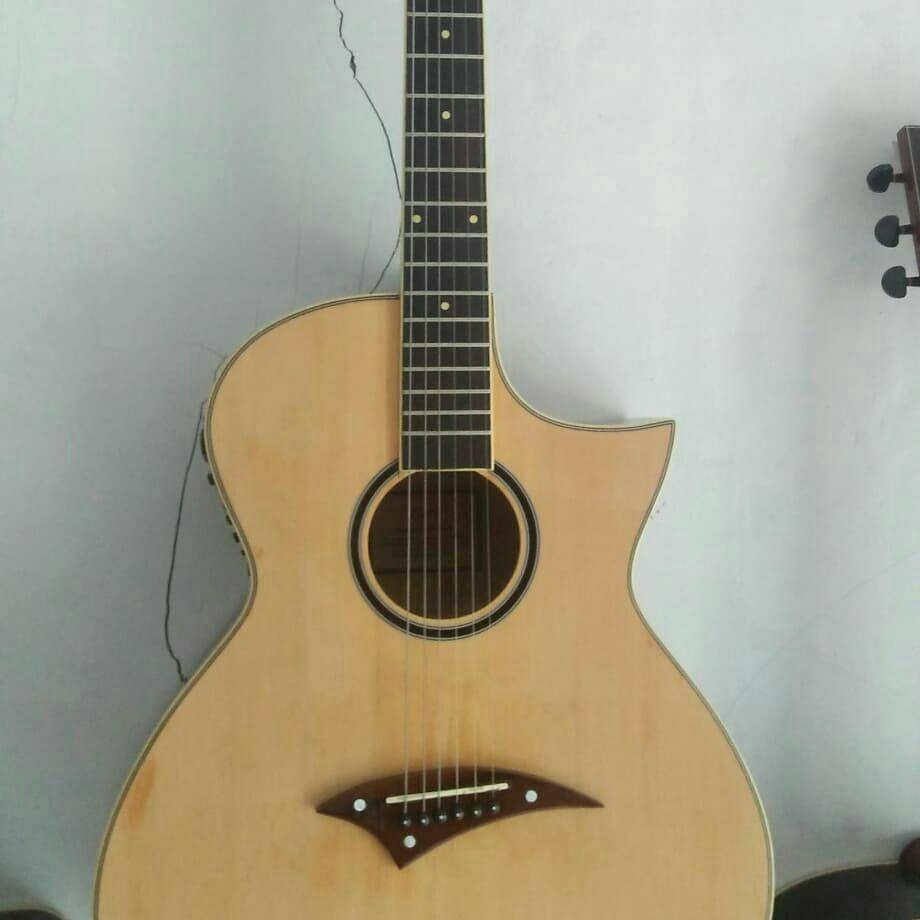 Gitar akustik elektrik
