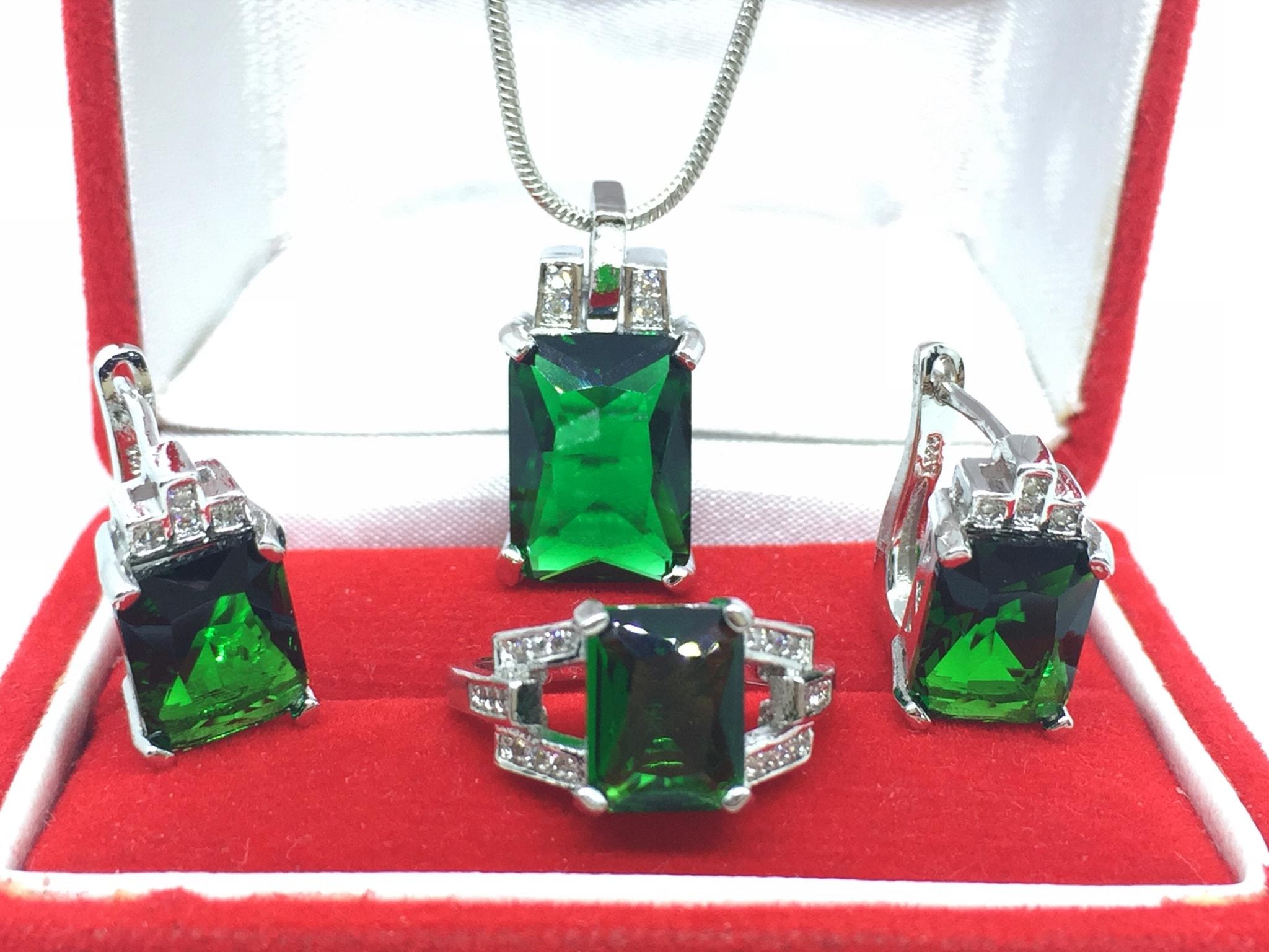 NEW PROMO Perhiasan Aksesoris Set Perhiasan Cincin Kalung Anting Batu Hijau Lapis Emas Putih BN085 Murah
