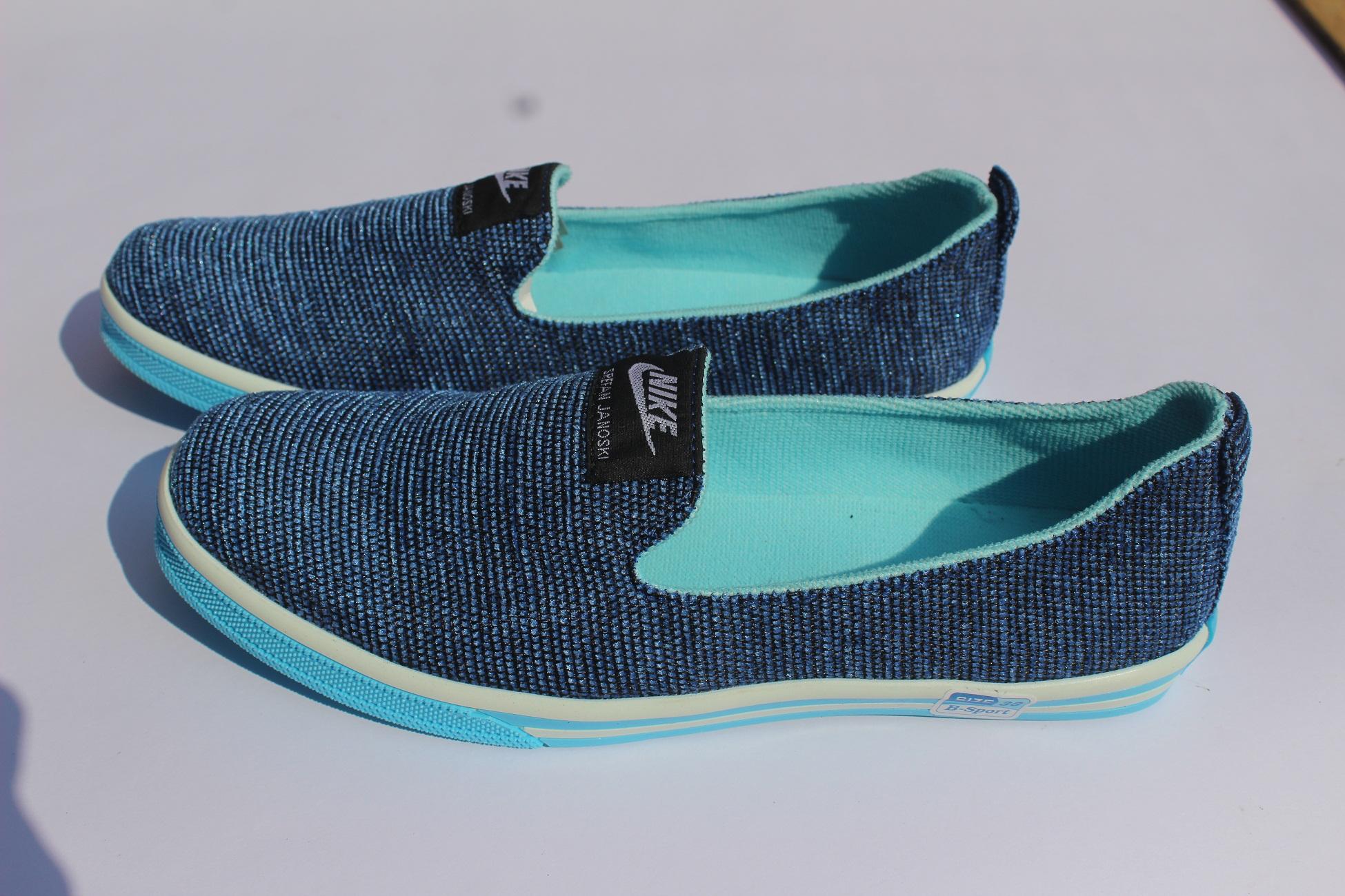 King Queen Shoes /sepatu / Sepatu wanita / Slip on / NIKE Srefan Jafanovski / Sneakers / Kets / Fashion Wanita / Sepatu Casual Wanita / Sepatu Olah Raga / Sepatu Wanita Trendy / Casual / Promo / Kekinian / Terkini / Terlaris / Modern adj 01 light blue