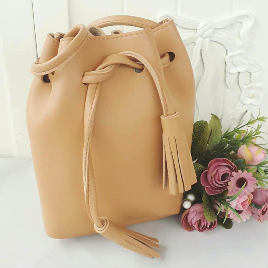 HQo Tas Wanita Serut Minisho / Tas Mini / Tas Selempang / Tas Slempang / Tas Kondangan / Model Tas Terbaru / Tas Rajut / Tas Casual / Tas bahu wanita / Tas cewek / Tas Murah / Tas Wanita Murah / Tas Cantik / Tas Wanita Branded / Tas Kecil / Tas Serut