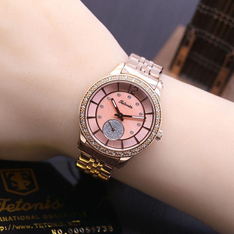 Tangan Pria Analog Mode Leather Strap Hitam . Source · Jam Tetonis Rantai .
