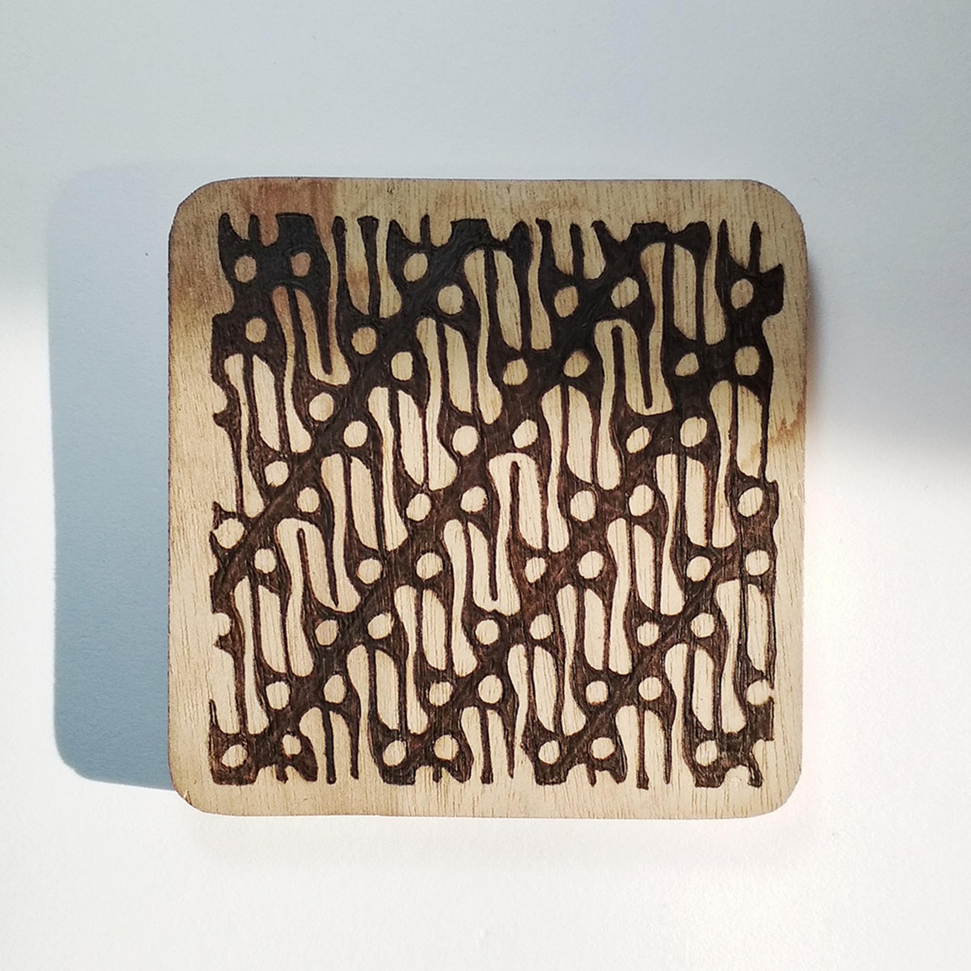 Nayoh - Tatakan Gelas Kayu Pyrography Motif Batik Parang