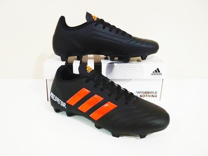Sepatu Sepak Bola Bola Predator 18 FG Banyak Pilihan Warna