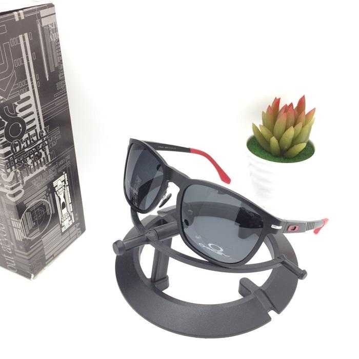 Hot Item!! Kacamata Oakley Enduro Titanium Black Ducati Kacamata Polarized Murah - ready stock