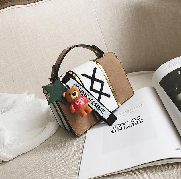 MV_MARVELOUZ grosir tas batam Tas Fashion Tas Wanita Tas cewek tas import Tas Korea tas batam tas kosmetik tas ransel tas selempang sling bag tas mini tas pom-pom BQ1885