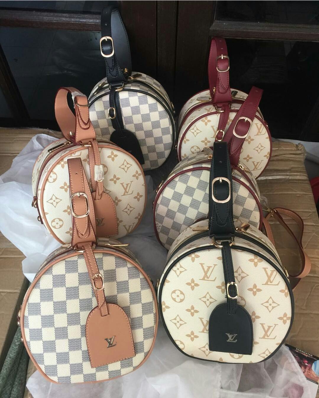 LV PETITE. TAS BULAT LV. LV PETITE BOITE MOTIF AZZURE