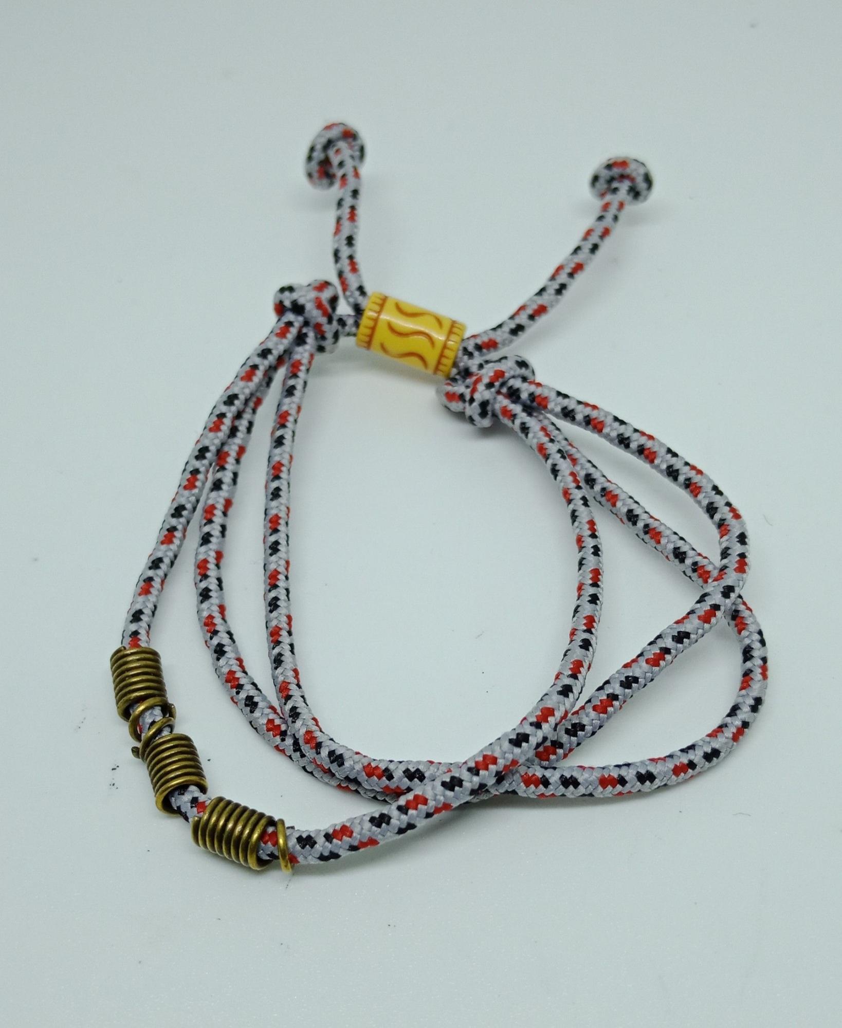 Robagin gelang tali warna warni